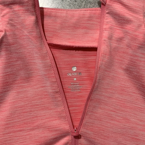 Yoga shirt - Picture 6 of 16